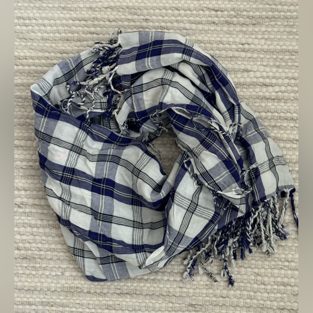 A Peace Treaty Purple & White Fringe Scarf